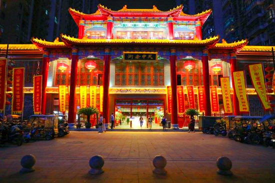 �����Ͻִ�Ϸ̨�ٰ��黭��չ��Ϸ���ݳ���