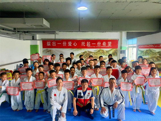 �׳�һ�ݰ��� ����һ��ϣ��