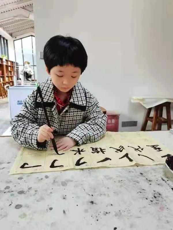 郑品书舍 李商隐店春节“爱心”活动