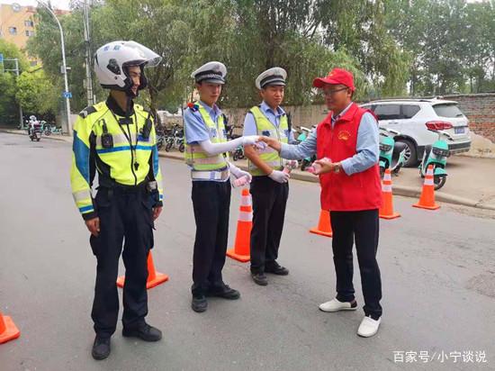 正阳义工:你们放心追梦 我们尽心护航