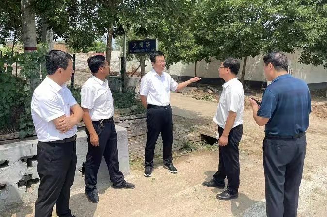 河北沧州:泊头市委副书记、代市长到营子镇督导调研