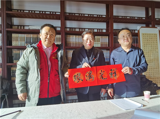百年正风华·彩灯迎新春——党的十九届六中全会知识灯展