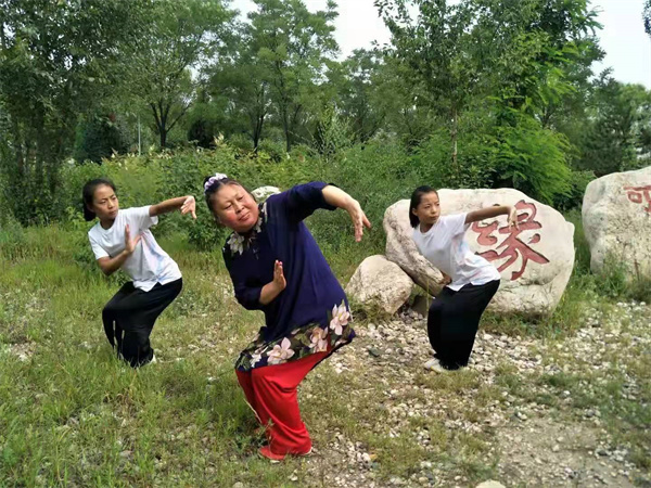 йƽ͹Ůƣĸơ