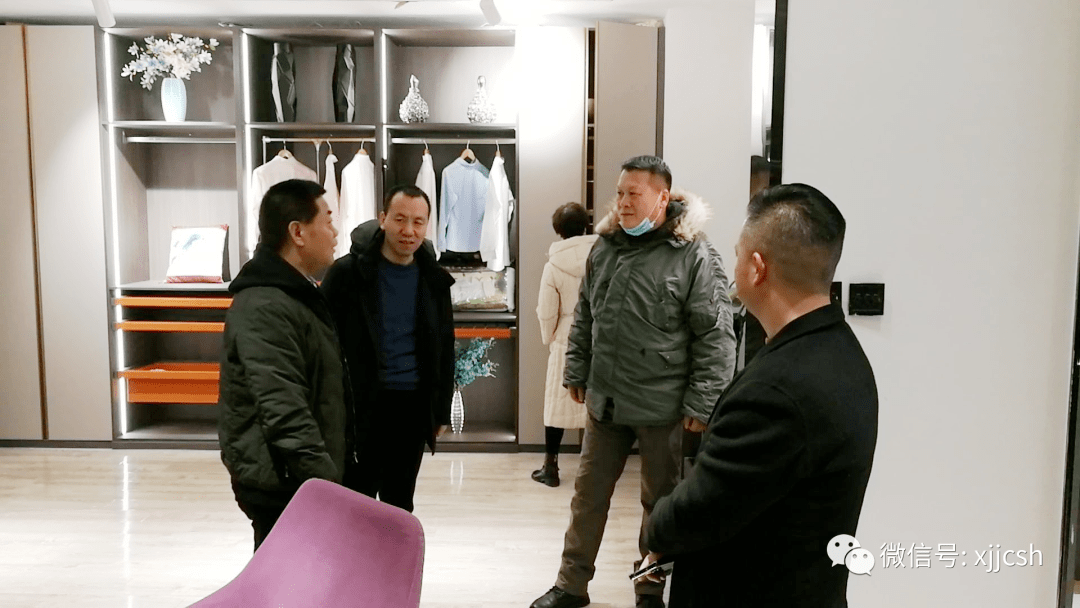 商会轮值会长冯世君一行走访会员企业,座谈了解企业经营情况